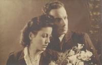 Hochzeitsfoto Margarita Ferrer Rey und Rudolf Friemel, 18. März 1944  © Wienbibliothek im Rathaus, N