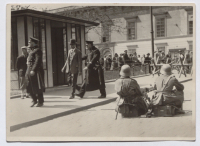 Atelier Hans Dietrich, Verhaftungen des Bundesheeres am 1. Mai 1933 bei den "Spaziergängen" als Reak